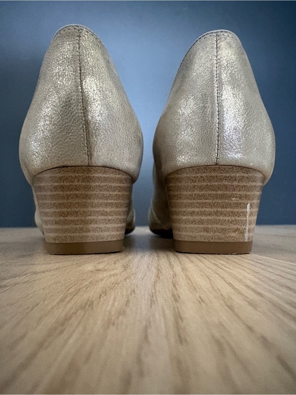 Ara Silver Leather Comfort Low Heels - Picture 5 of 15